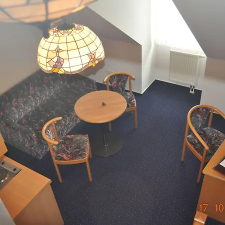 Turmhotel Otel 4*