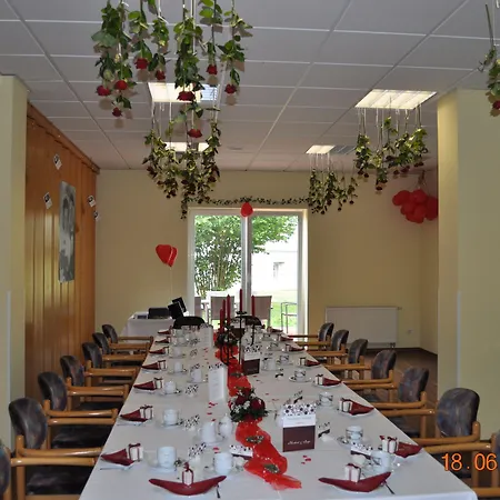 Turmhotel Otel 4*