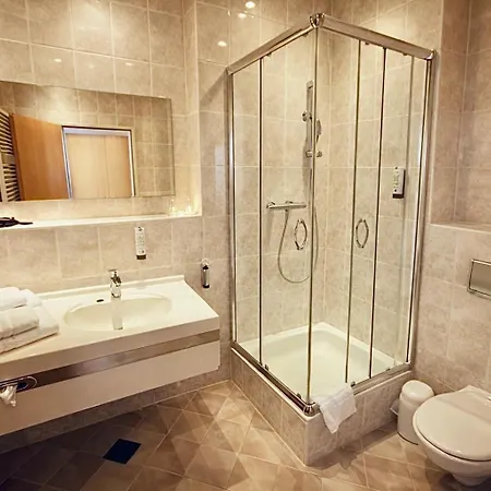 Otel Turmhotel 4*