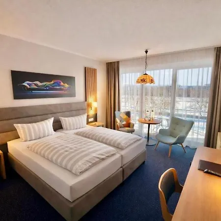 Turmhotel 4* シュヴェット