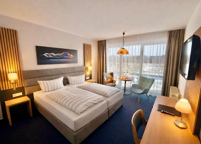 Turmhotel 호텔 슈베트